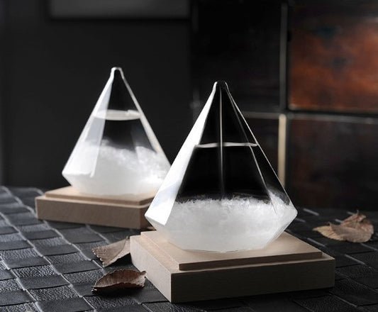 1PC Diamond Shape Storm Glass Weather Forecast Bottle Crystal Chemistry